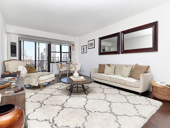 4th image of 345 E 80th St APT 25B