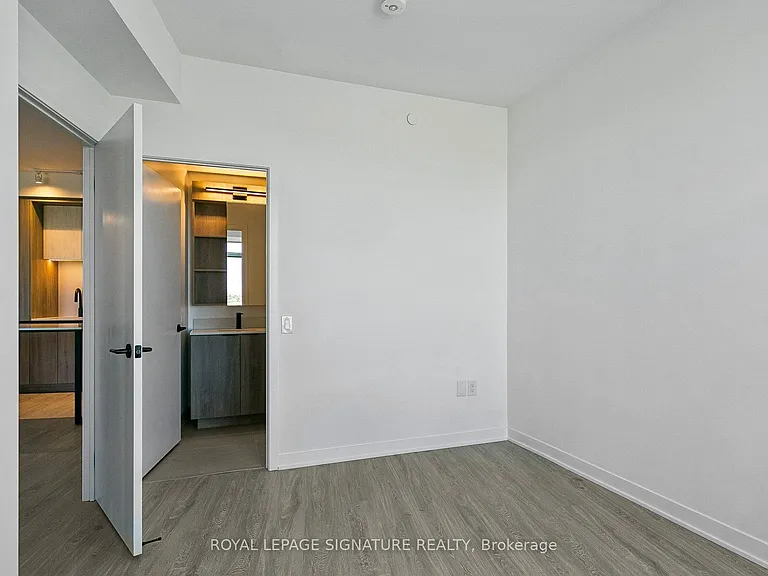 2495 Eglinton Ave W #908 — Photo 14