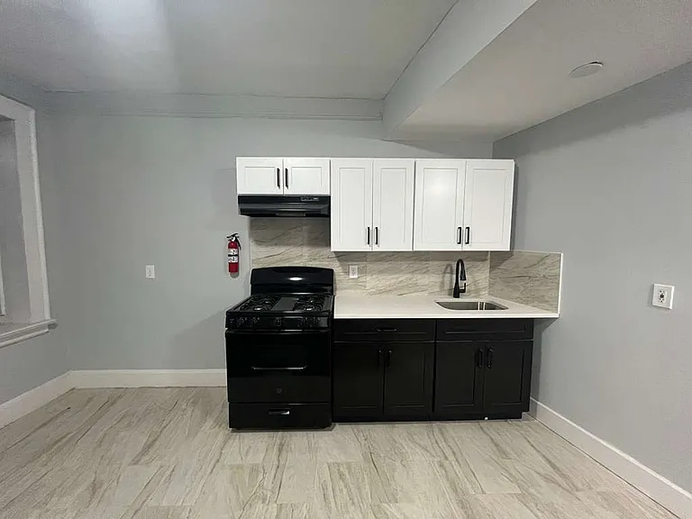 1009 S Orange Ave #102 — Photo 4