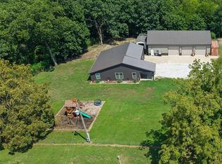 4951 W Wolfe Rd, Harrisburg, MO 65256