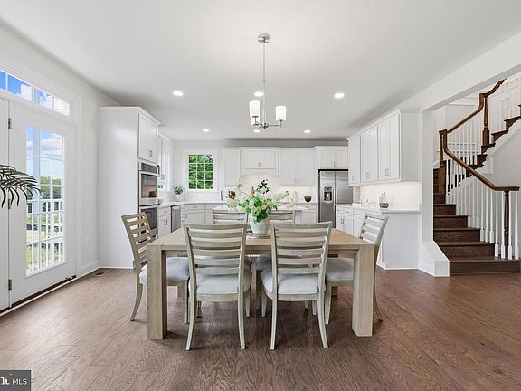 4th image of 14496 Aurora Dr