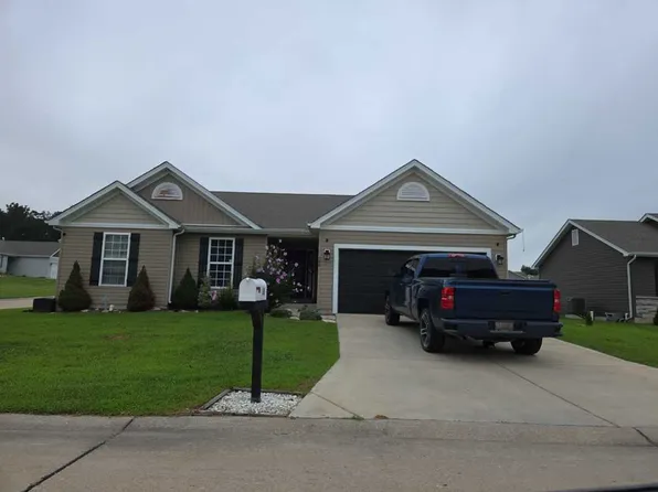 360 Spring Valley Dr, Winfield, MO 63389