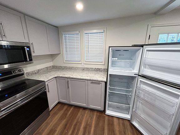 Kitchen
New fridge
