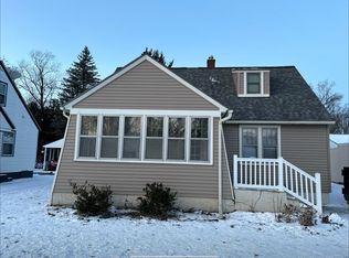 303 E 14th St, Holland, MI