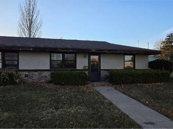 347 Dove St, Oshkosh, WI