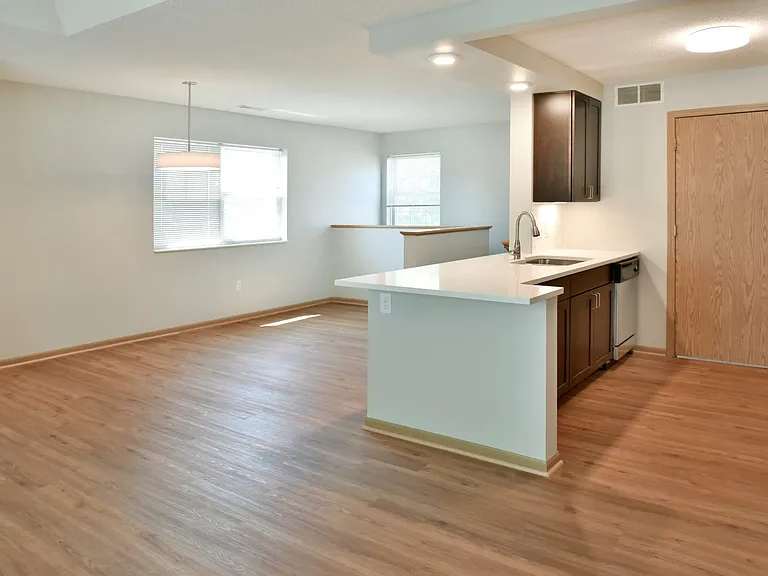 Cedar Pointe Townhomes — Photo 27