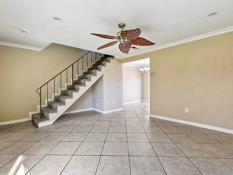 447 S Lincoln Ave — Photo 4