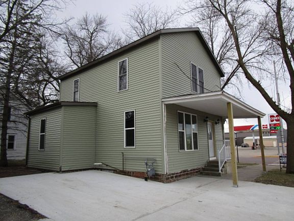 3rd image of 1200 3rd Ave