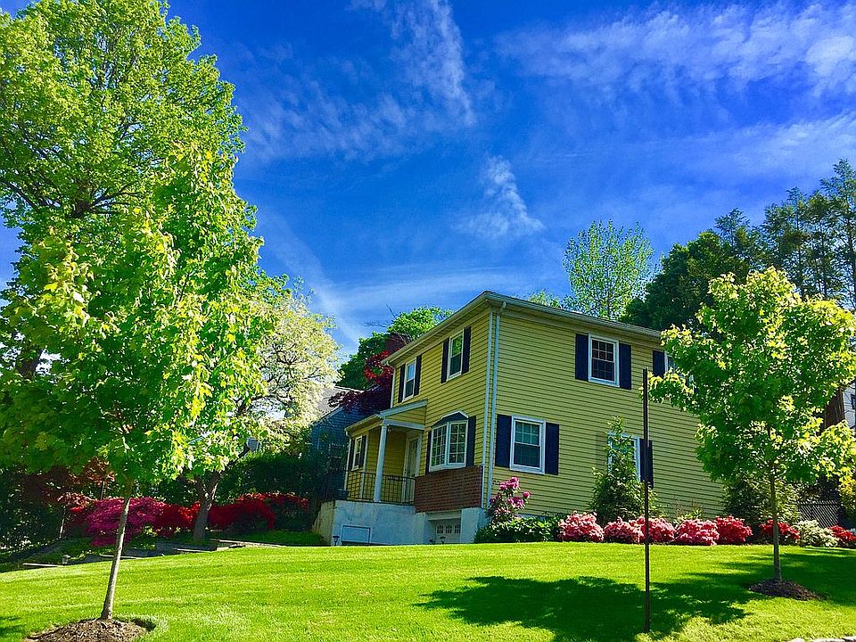 1st image of 768 Scarsdale Ave