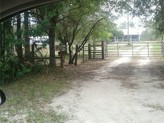 4th image of 22871 Williams Dr
