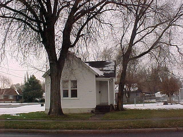 2nd image of 502 2nd St