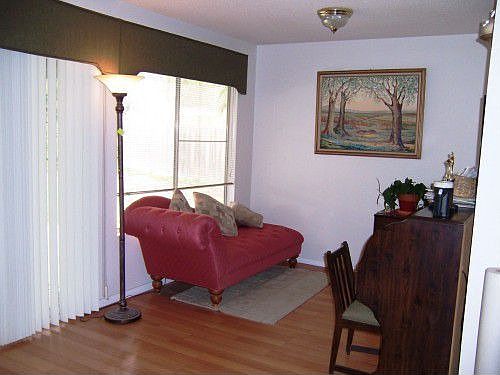 5th image of 1695 Alaquinas Dr