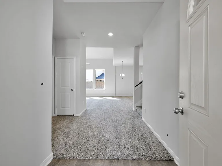 2140 Cedar Bend Dr — Photo 4