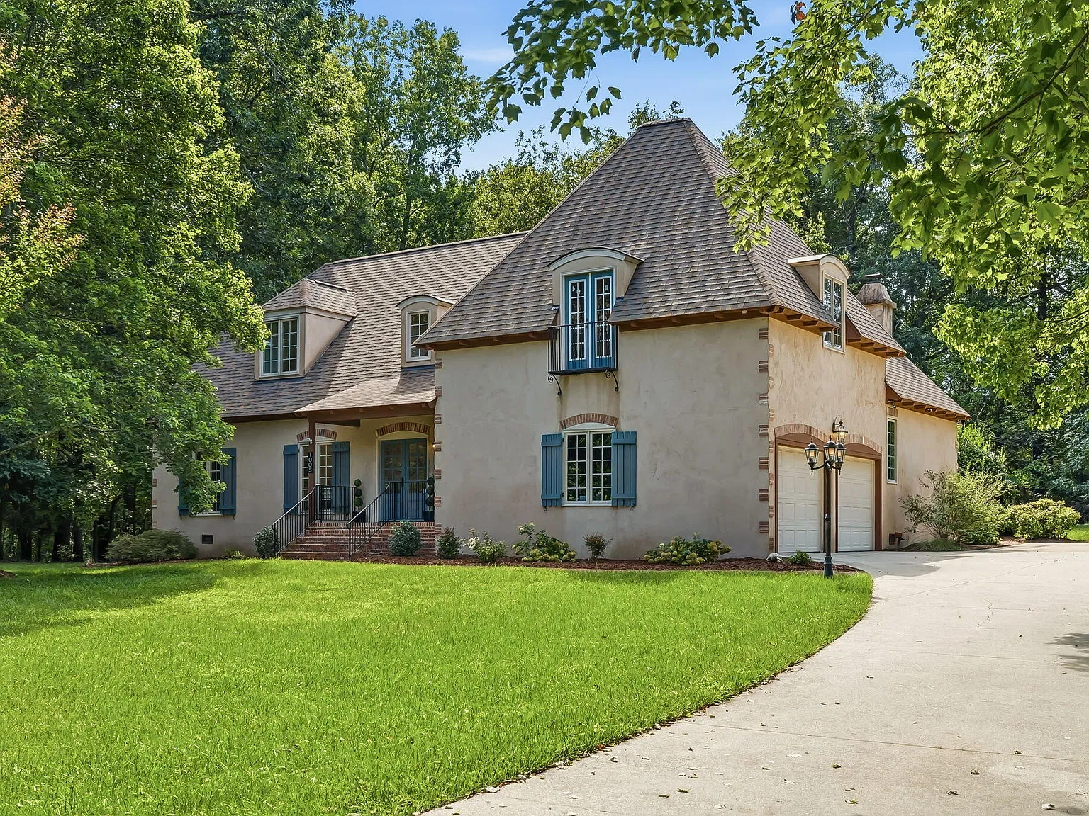 4 bed, 3.5 bath, 3358 sqft, $6,950 — Photo 4
