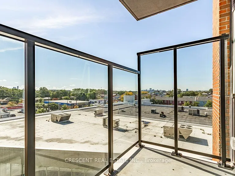 2300 Saint Clair Ave W #527 — Photo 8