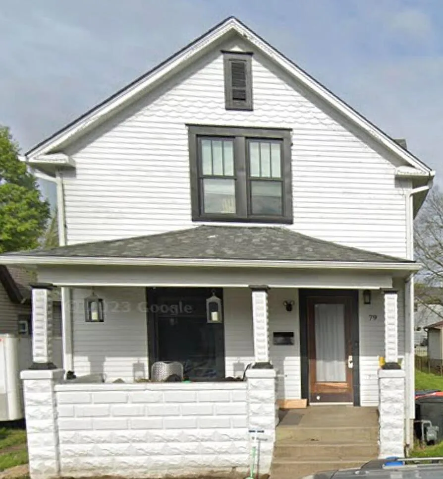 79 Wing St photo 1