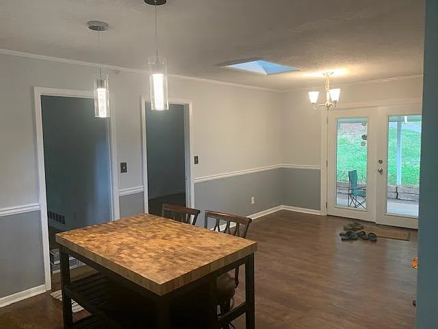 1989 Lee Dr — Photo 3