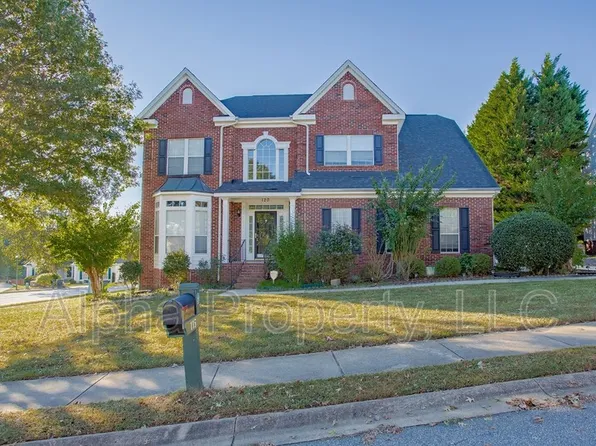 120 Windsong Dr, Greenville, SC 29615