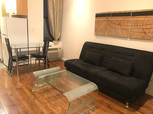 Rented by Avenues Real Estate | media 31
