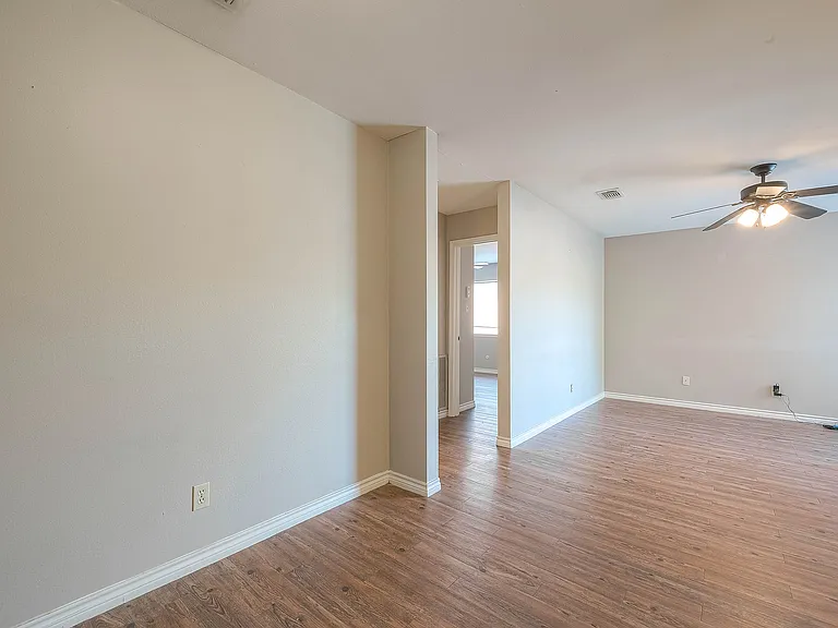 2404 Sycamore Ave #C-1 — Photo 21
