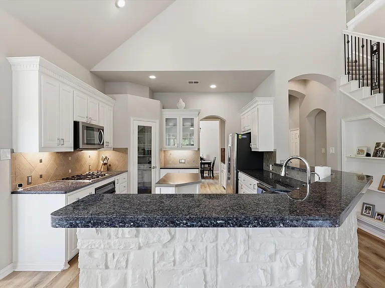 5668 Bay Meadows Dr — Photo 15