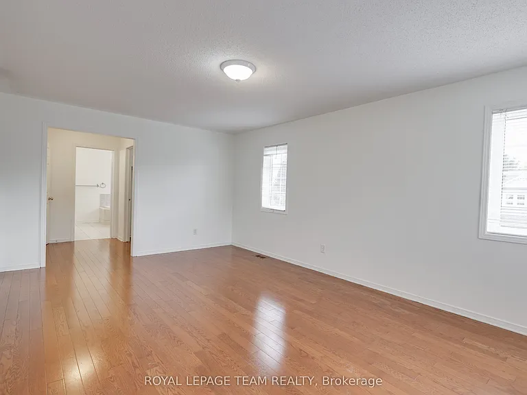 35 Norgold Cres — Photo 30
