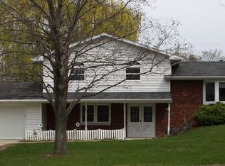 712 Bascom Way, Green Bay, WI 54311