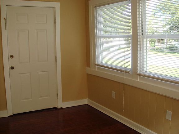 FRONT DOOR BONUS ROOM