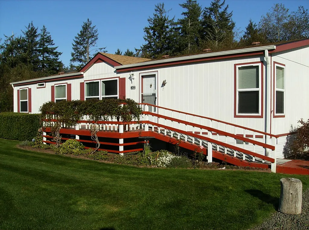 2423 259th Ln photo 1