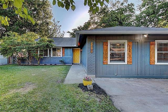 1st image of 7404 Shadywood Dr