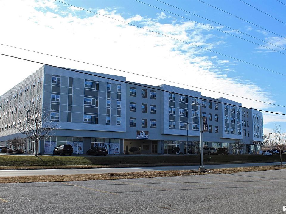 1st image of 2900 River Dr #204