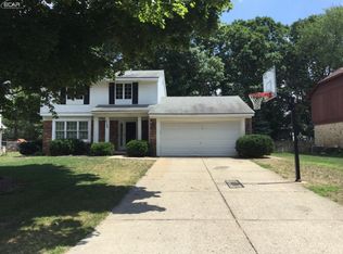 5144 Timber Ridge Trl, Clarkston, MI 48346