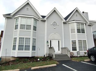 1708 Whispering Creek Dr APT A, Ballwin, MO