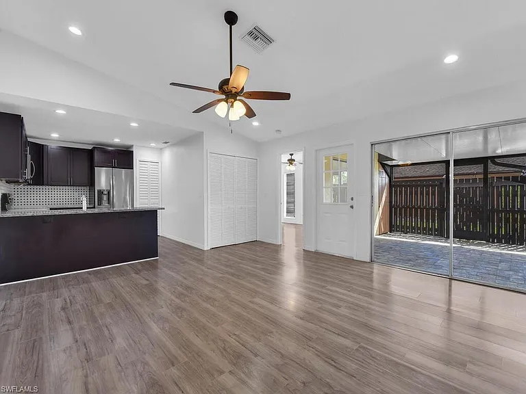5620 Foxlake Dr — Photo 8