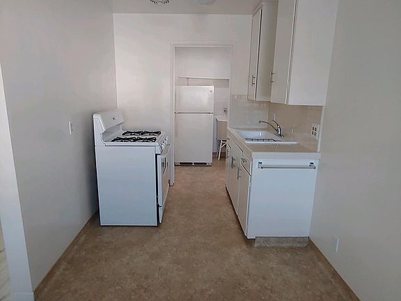 5th image of 315 W Cota St APT B