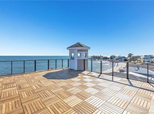 4 Lawrence Ct, Milford, CT 06460