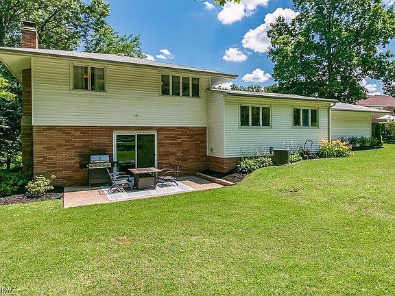 5th image of 2468 Alan Dr