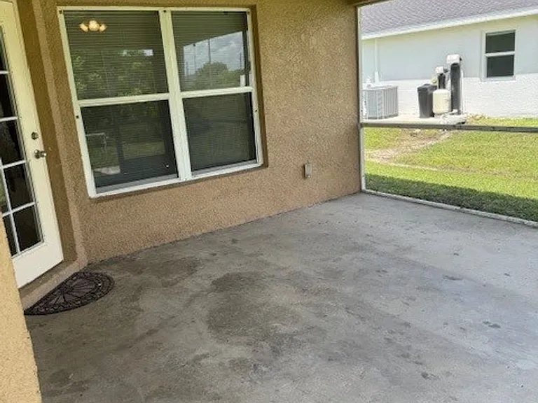 1017 NW 24th Ave — Photo 41