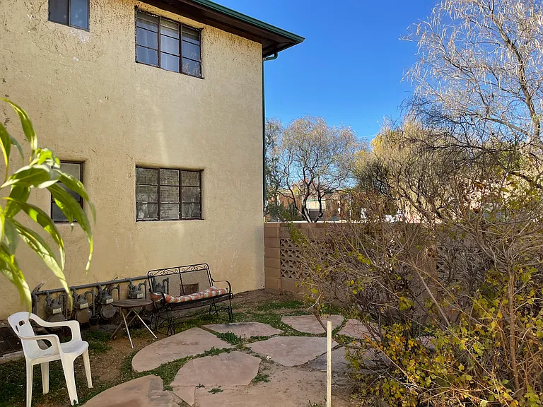 1 Bedroom Apartment in Classic Country Club Complex — Photo 19