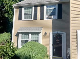 6 Franconia Dr, Merrimack, NH 03054