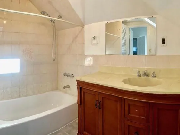 2152 John F Kennedy Blvd #3, Jersey City, NJ 07305