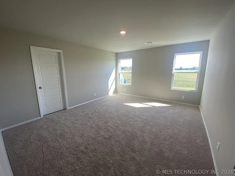 16239 S 88th East Ave — Photo 9
