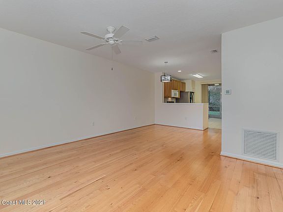 2nd image of 1357 Hampton Park Ln #1357