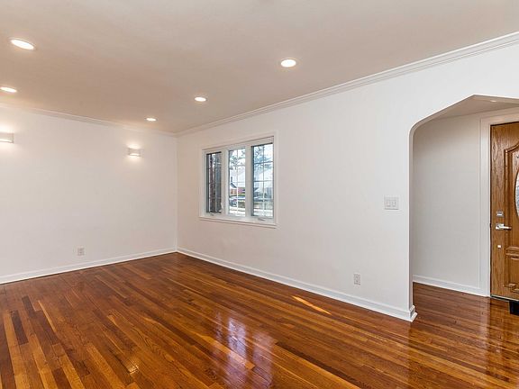 5th image of 8 Silver St
