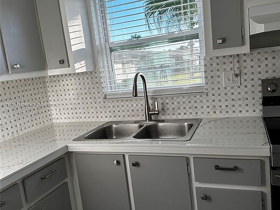 3rd image of 2844 Crosley Dr E APT E