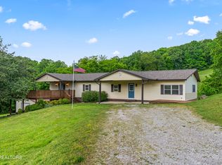 417 Ridgecrest Rd, Luttrell, TN 37779