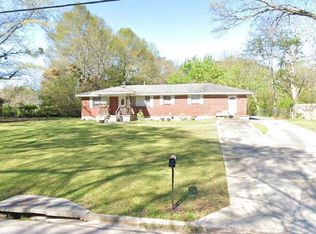 6617 Gresham St, Union City, GA 30291