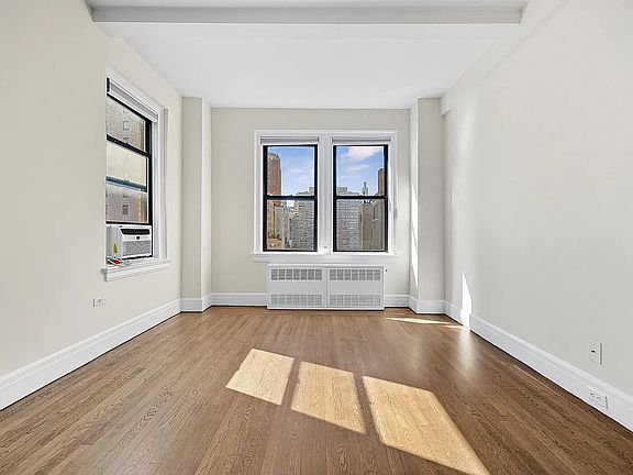 3rd image of 157 E 72nd St #14HK