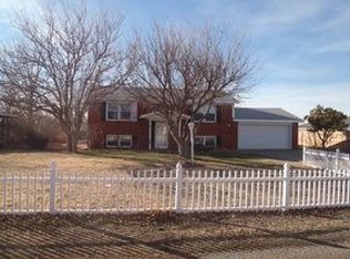 7123 Vinewood St, Amarillo, TX 79108