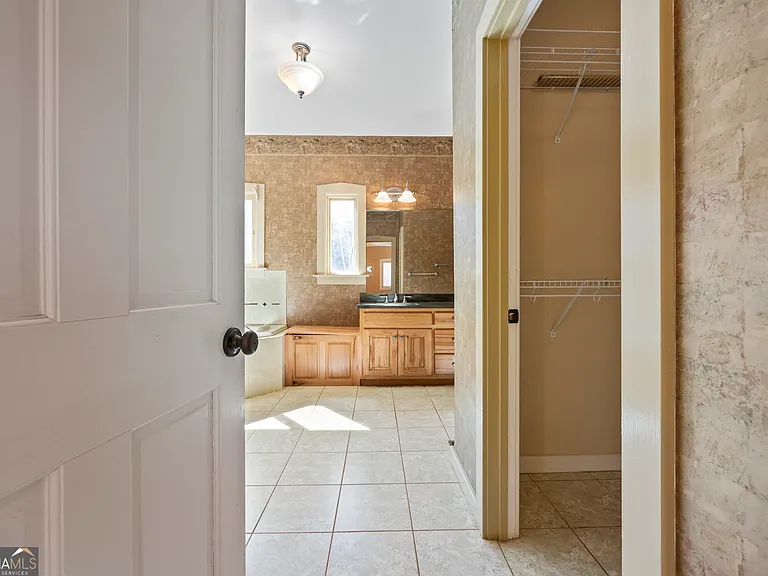 2223 Salem Rd — Photo 28